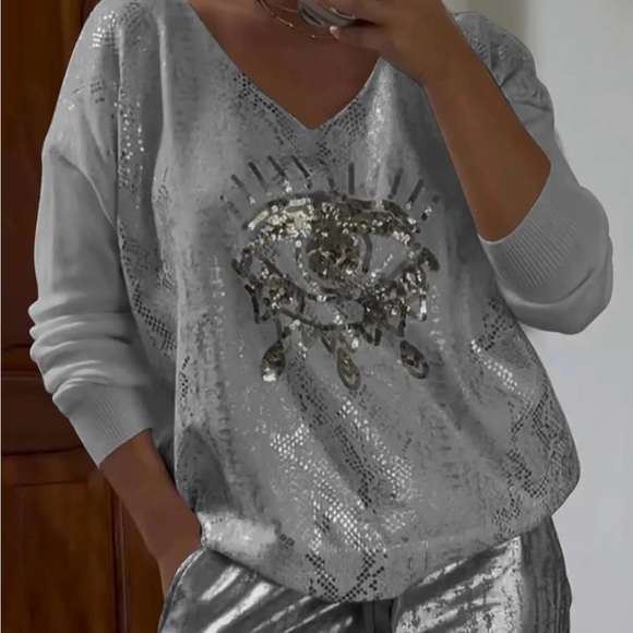Beautiful Top Set Shiny Silver and Light Gray - Picture 4 of 4